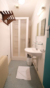 chambre_eco_communicante_sdb